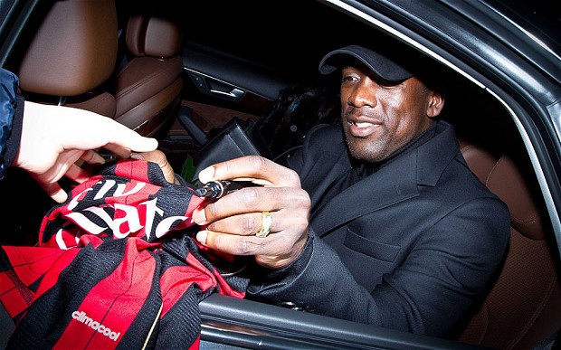 Kelanjutan Seedorf Bersama Milan Diputuskan Akhir Mei