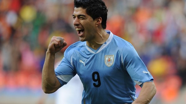 Operasi Selesai, Suarez Jaga Asa ke Brasil