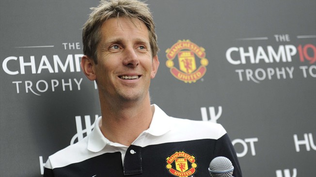 Van Der Sar: Van Gaal Bakal Beli Pemain Yang Tepat Buat MU