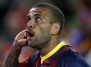 Performa Barcelona Merosot, Alves Ancam Hengkang
