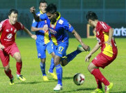 Suharno: Pemain Belakang Arema Kurang Konsentrasi