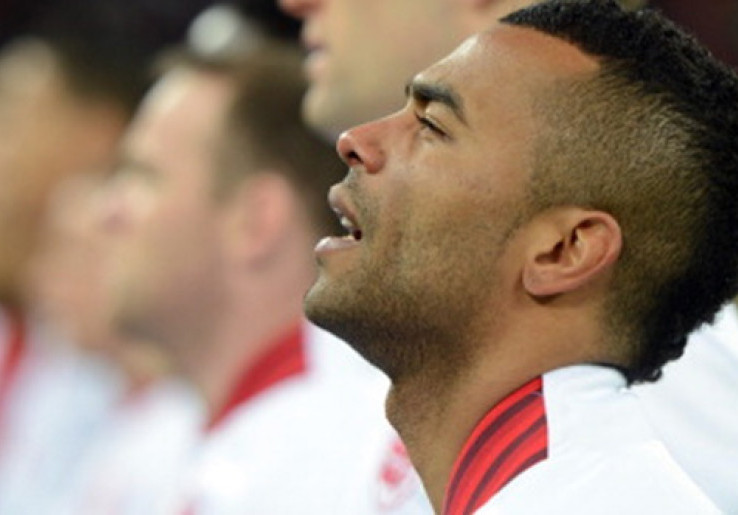 Kecewa Tak Ikut Piala Dunia, Ashley Cole Stop Bela Inggris