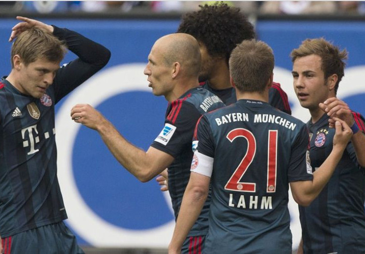 Bayern Muenchen Pecundangi Hamburg di Imtech Arena