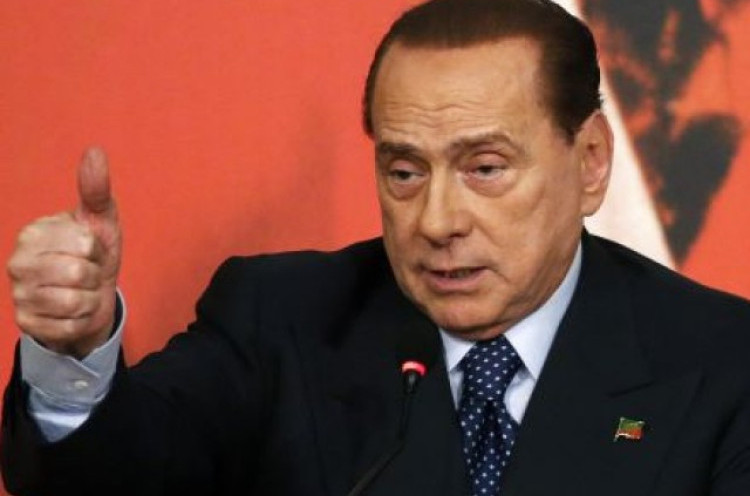 Berlusconi Tunjuk Montella Gantikan Seedorf?