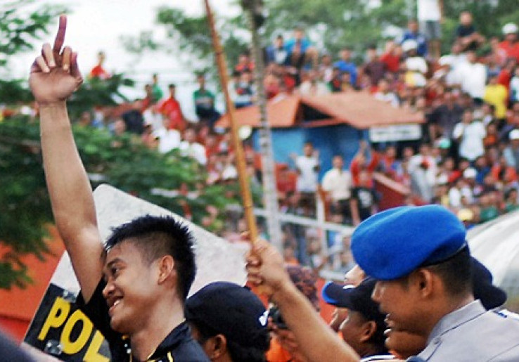 Acungkan Jari Tengah, Semen Padang Adukan Kurnia Meiga ke Komdis