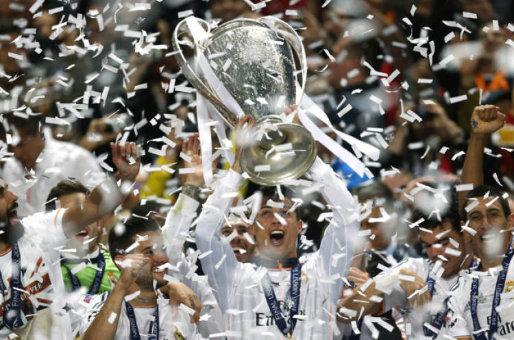Raih La Decima, Penggawa Real Madrid Penuhi Nazar