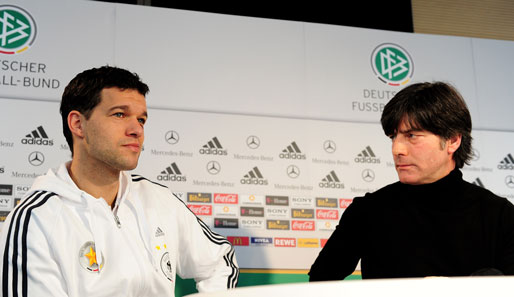 Ballack Minta Loew Pergi dari Jerman 