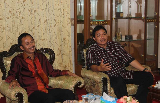 Achsanul Desak Pemkab Pamekasan Selesaikan Pembangunan Stadion