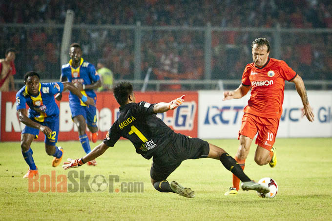 Persija Pertahankan Ivan Bosnjak