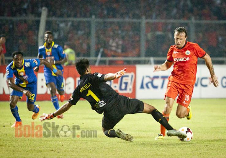 Persija Pertahankan Ivan Bosnjak