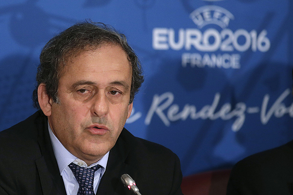 Perang Tanpa Toleransi UEFA Terhadap Rasialisme