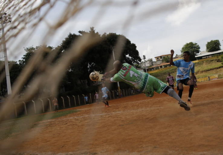 Kiper Satu Kaki yang Menginspirasi Dunia