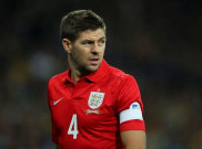 Steven Gerrard, Antara Timnas Inggris dan Liverpool