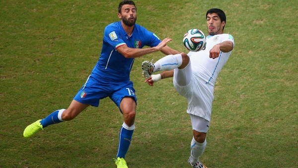 Laga Monoton, Italia dan Uruguay Masih Kacamata<!--idunk-->Babak I