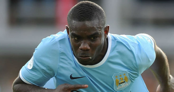 West Ham Siap Tampung Micah Richards