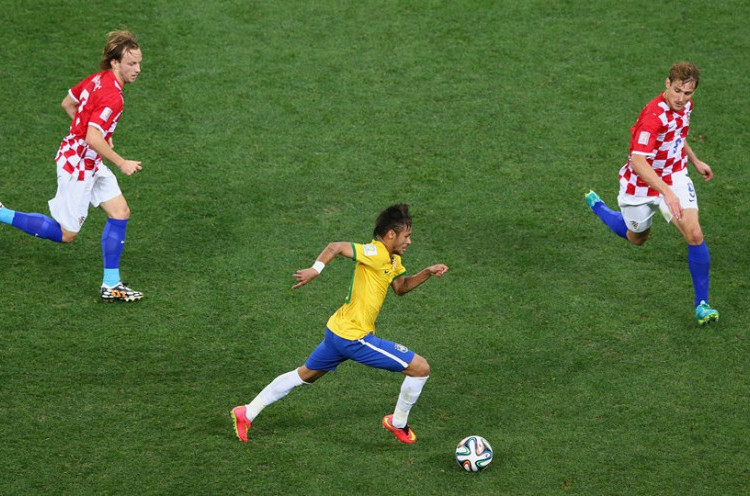 Neymar Dua Gol, Brasil Tebas Kroasia<!--idunk--> Grup A