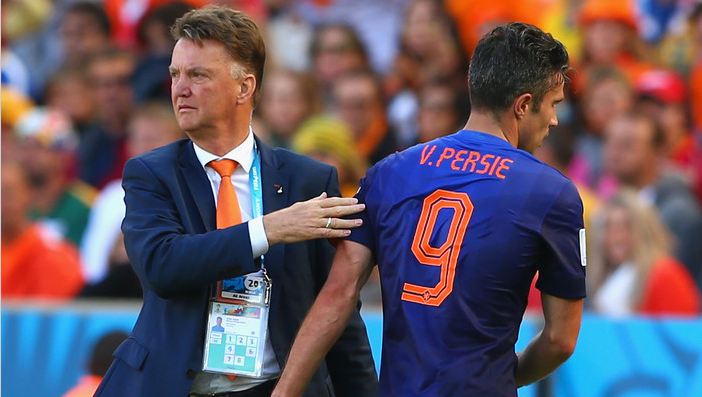 Van Persie Kesal Tak Bisa Main Lawan Chili
