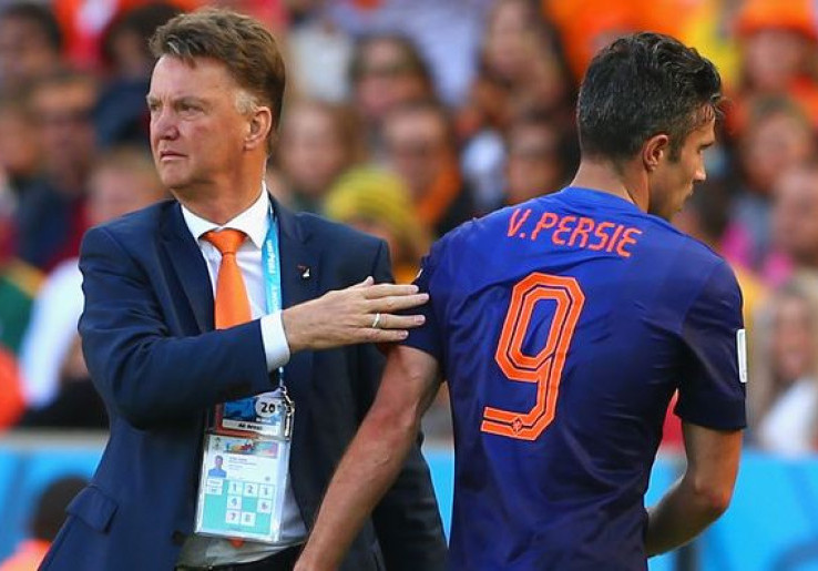 Van Persie Kesal Tak Bisa Main Lawan Chili