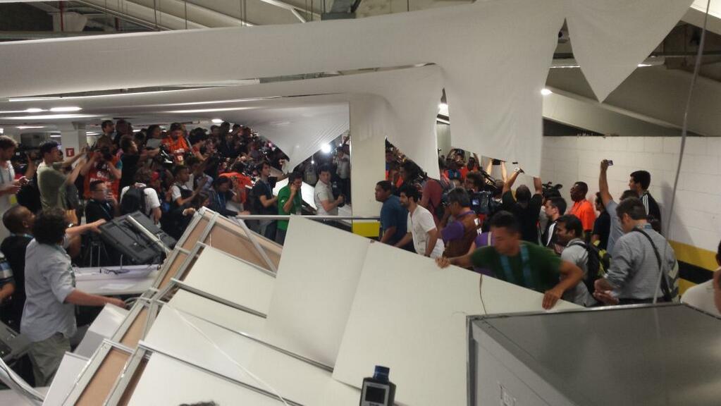 Fans Chili Serang Media Center Stadion Maracana
