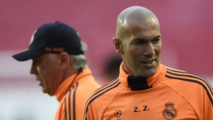 Zidane Resmi Latih Real Madrid Castilla