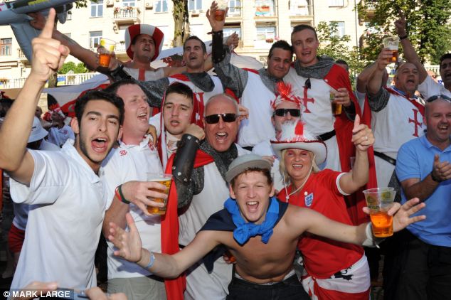 BREAKING NEWS: 10 Supporter Inggris Diserang Oleh Sekumpulan Gangster
