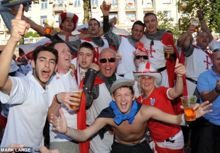 BREAKING NEWS: 10 Supporter Inggris Diserang Oleh Sekumpulan Gangster 