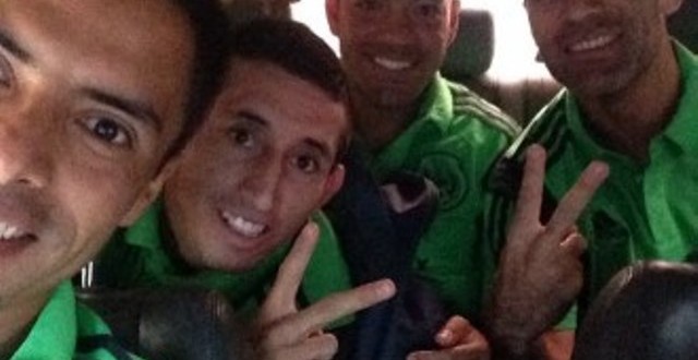 Bus Mogok, Timnas Meksiko Naik Taksi ke Tempat Latihan <!--idunk--> Piala Dunia 2014