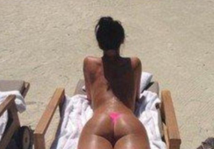 Lagi, Jermaine Pennant Pamer Foto Hot Bulan Madu