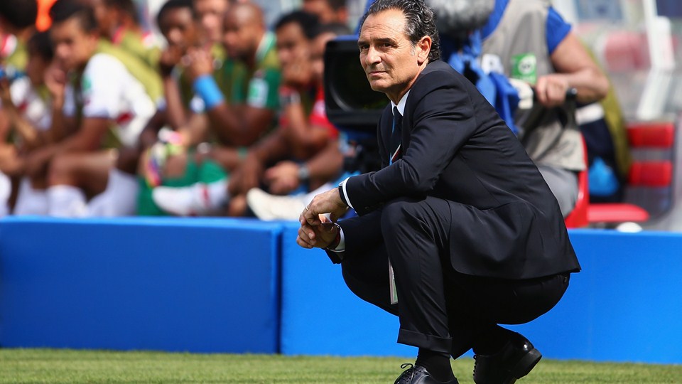 Italia Tersingkir, Prandelli Ajukan Mundur