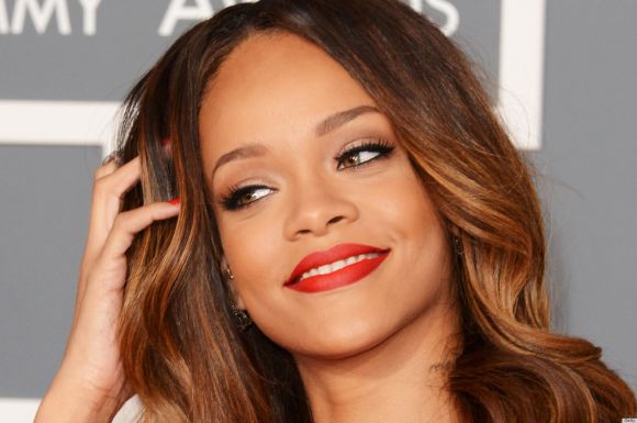Ketika Rihanna Menjadi Komentator Sepak bola