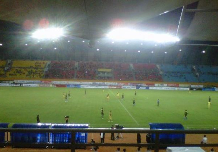 Stadion Selalu Sepi, SFC Rugi Miliaran