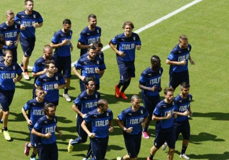 Italia Dihantui Cedera Saat Hadapi Uruguay