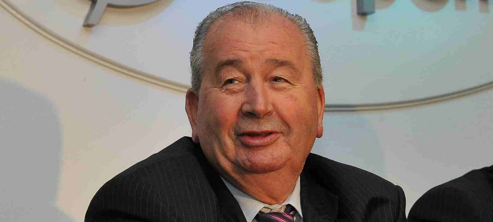 Wakil Presiden FIFA Tutup Usia