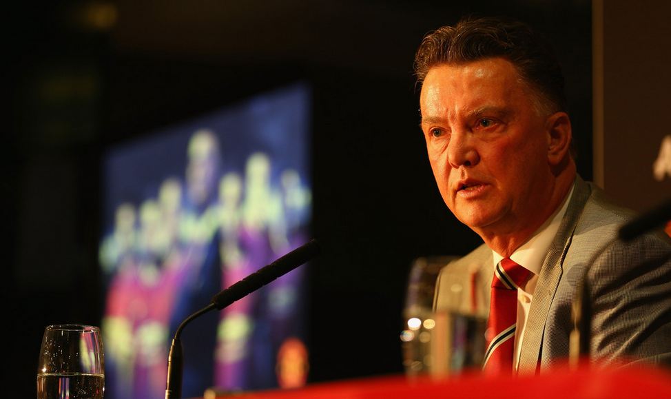 Wenger: MU Tak Keliru Tunjuk Van Gaal