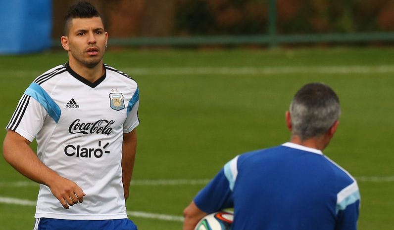 Pulih, Aguero Siap Tampil Hadapi Belanda
