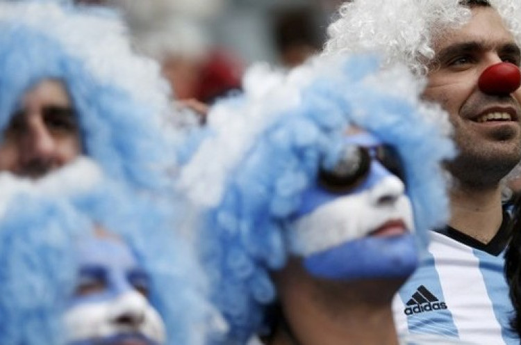 FIFA Jatuhkan Denda ke Federasi Sepak Bola Argentina