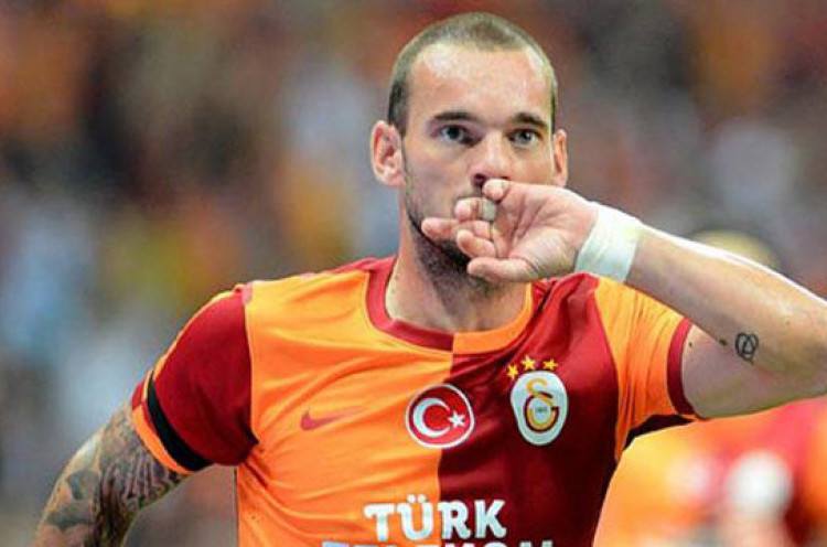 Wesley Sneidjer Tetap Berseragam Galatasaray