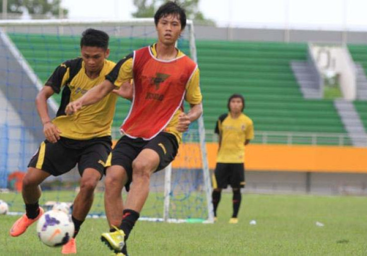 Setelah Asri & Rizky, Giliran Rishadi Dicoba Jadi Stopper SFC