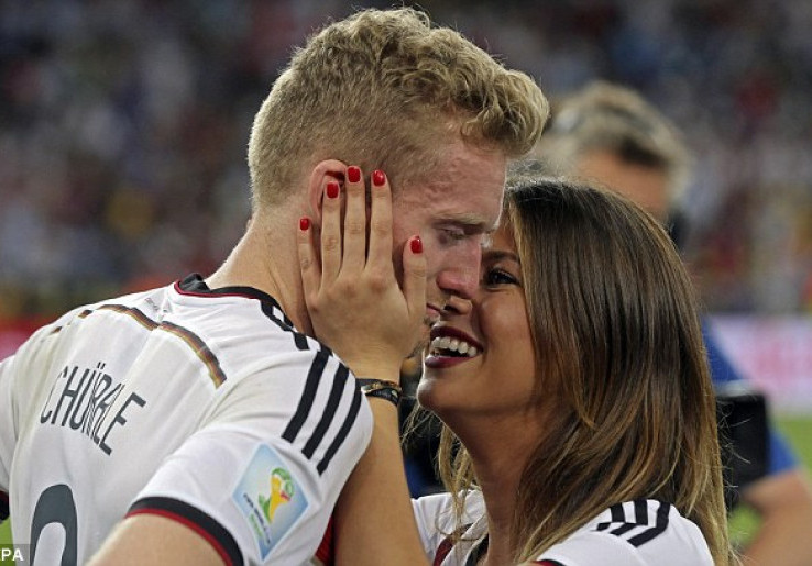 Pesta WAGs Jerman di Lapangan Maracana
