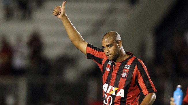 Adriano Akan Bermain di Serie B