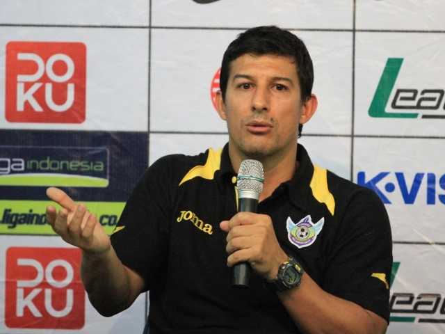 Alfredo Vera Puas, Subangkit Kecewa Kalah dari Gresik