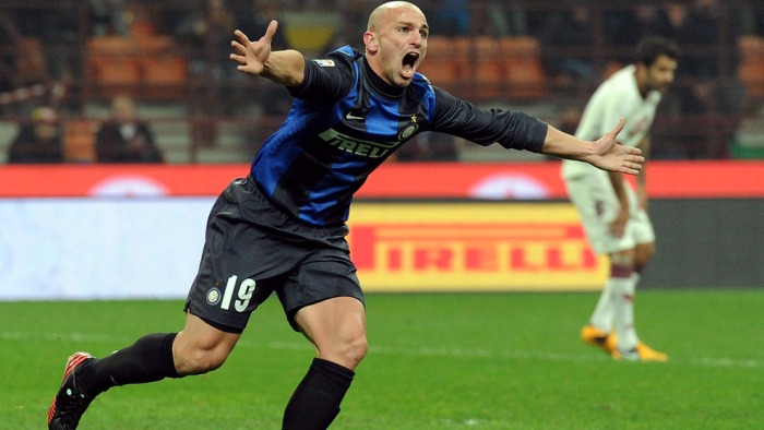 Leicester City Siap Tampung Cambiasso