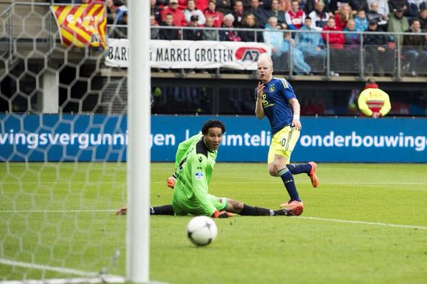 Seru, Ajax Ringkus AZ Alkmaar <!--idunk-->Eredivisie