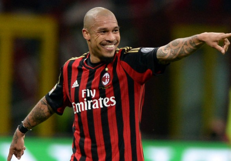 Setan Merah Buru Nigel De Jong