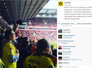 VIDEO: Fans Dortmund dan Liverpool Nyanyi 