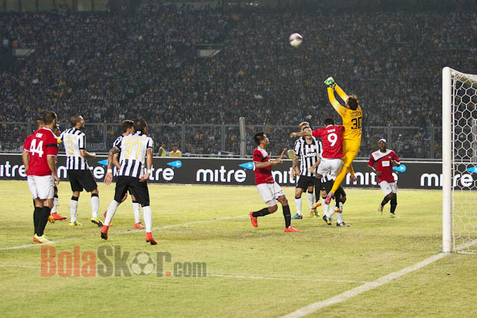 Juventus Permalukan ISL All Stars 8-1