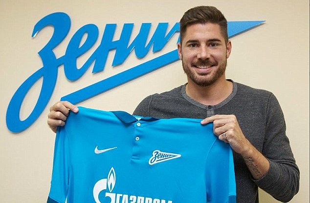 Zenit St Petersburg Tebus Javi Garcia dari City