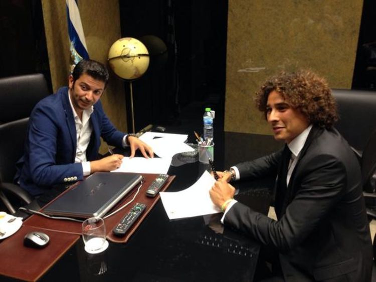 Ochoa Resmi Bergabung dengan Malaga