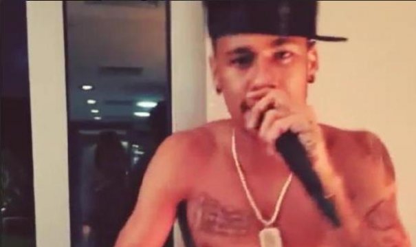 VIDEO: Neymar Alih Profesi Jadi Penyanyi Rap?