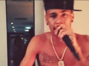 VIDEO: Neymar Alih Profesi Jadi Penyanyi Rap?